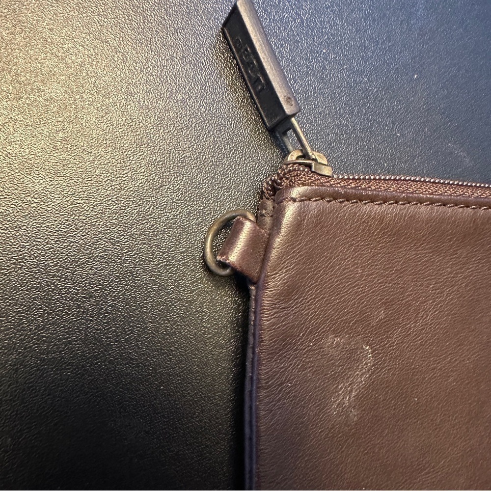 UGG Brown Leather Cosmetic zippered Bag Essential Organizer for purse - Picture 3 of 12